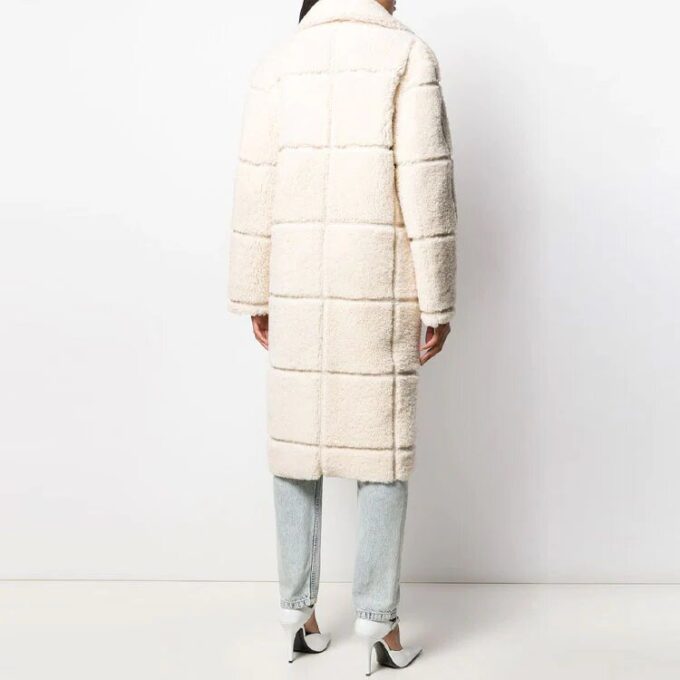 Abrigo liso Off-White de corte holgado en blanco cremoso