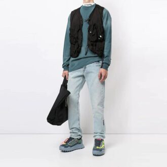 Blusa de hombre de la marca Off-White en color blanco roto con estampado de logotipo en el pecho, manga larga, azul neblina