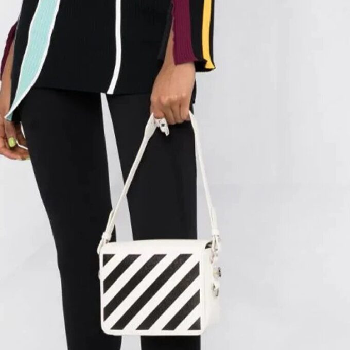 Bolso de hombro Off-White con placa con el logotipo en diagonal «Blanco Negro»