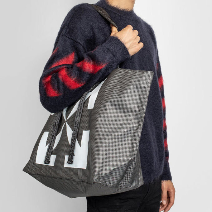 Bolso de Mano gris con estampado de flechas Blanco