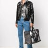 Bolso de Mano gris con estampado de flechas Blanco