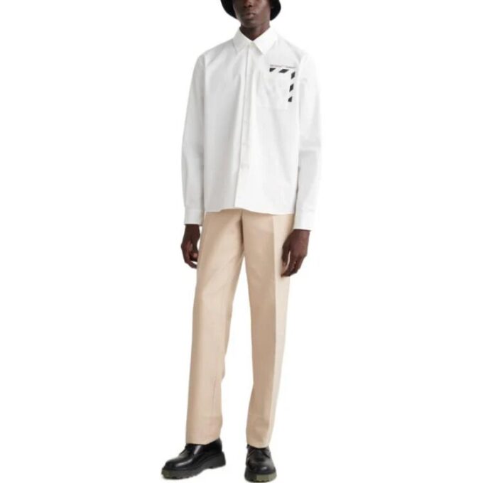 Camisa blanca de manga larga con estampado de rayas diagonales y bolsillos para hombre de Off-White, colección FW22