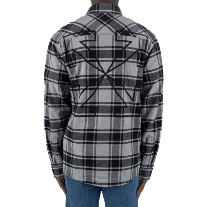 Camisa de franela a cuadros con flechas