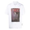 Camisa de manga corta con estampado de flechas de la colección SS21, versión blanca