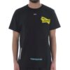 Camisa de manga corta con flecha amarilla en la espalda, color negro