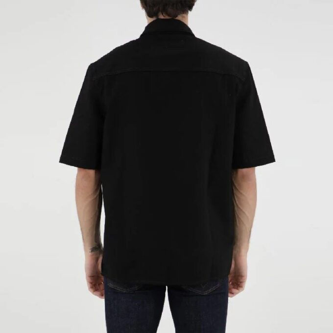 Camisa de pantalón corto de algodón estampada en color liso, negra