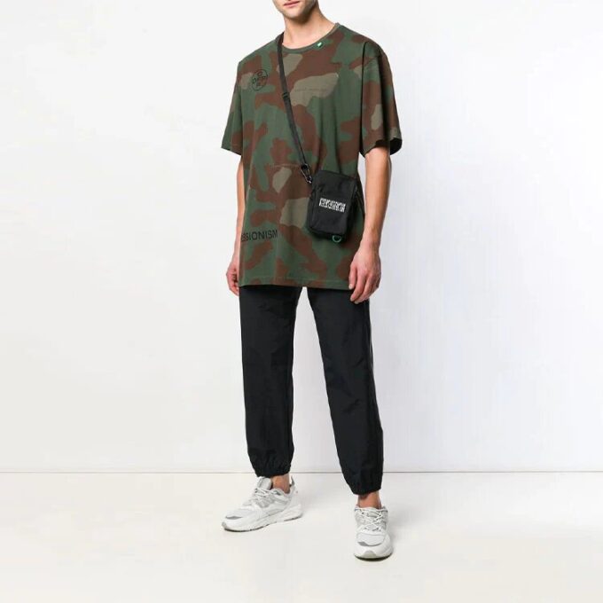 Camisa de pantalones cortos holgada verde militar de camuflaje