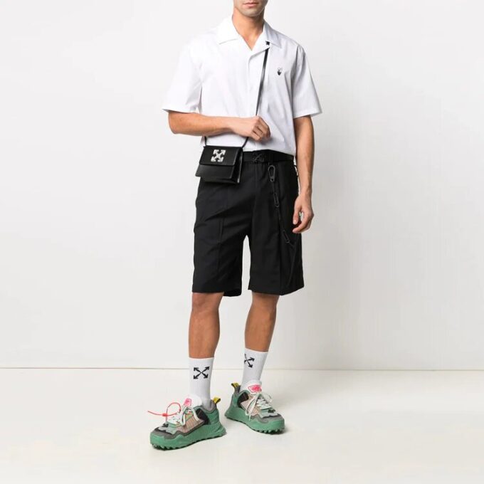 Camisas de manga corta con micrologo en el pecho SS21, color blanco