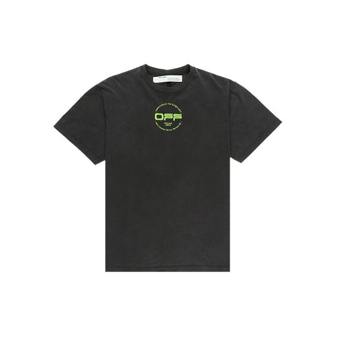 Camiseta ajustada con logo de mano, pantalones cortos, negros