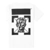 Camiseta blanca de manga corta con estampado de letras en la espalda