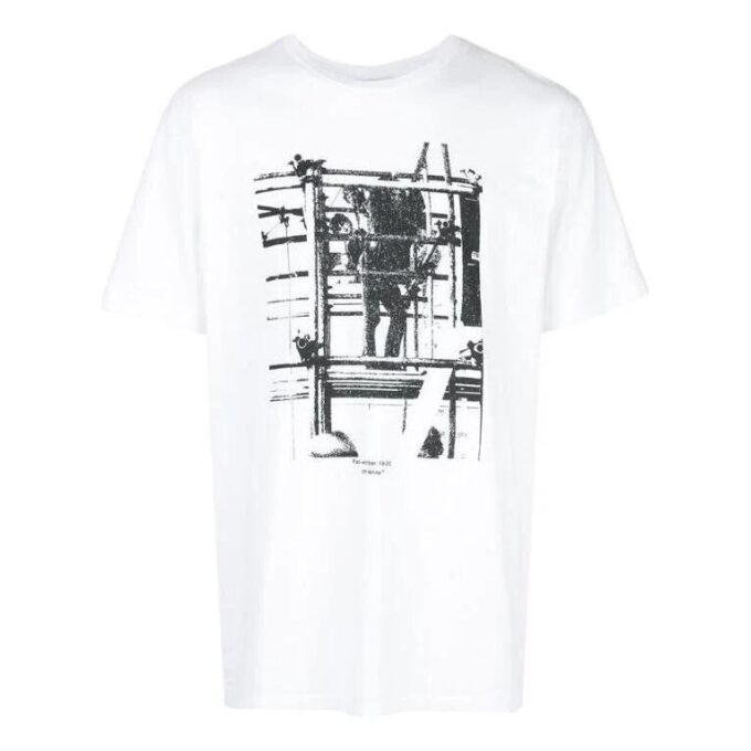 Camiseta blanca de pantalones cortos con cuello redondo y estampado de flechas, colección primavera-verano 2022