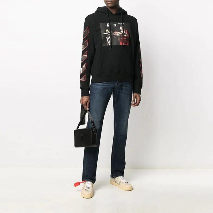 Camiseta con capucha de manga larga con diseño de pintura FW21, versión estándar, negra