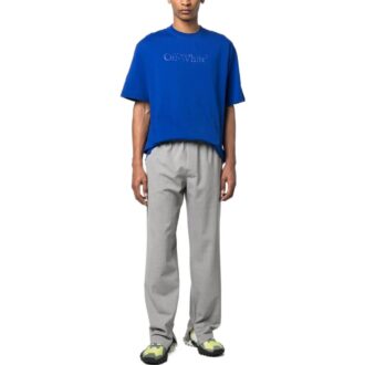 Camiseta con logotipo en relieve SS23