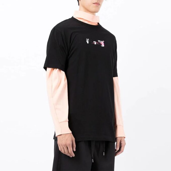 Camiseta de cuello redondo con estampado de flechas «Negro, blanco y rosa»