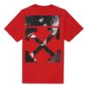 Camiseta de manga corta con estampado de flecha roja