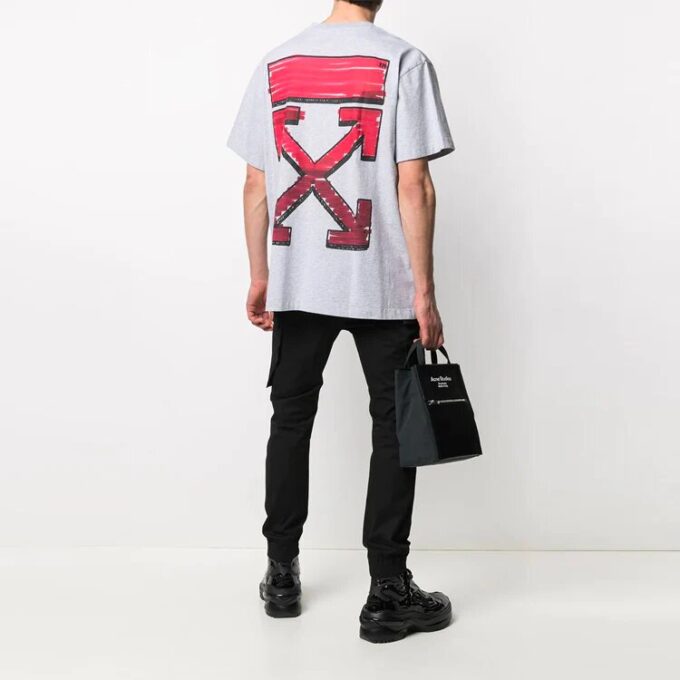 Camiseta de manga corta con estampado de flechas, corte holgado, gris