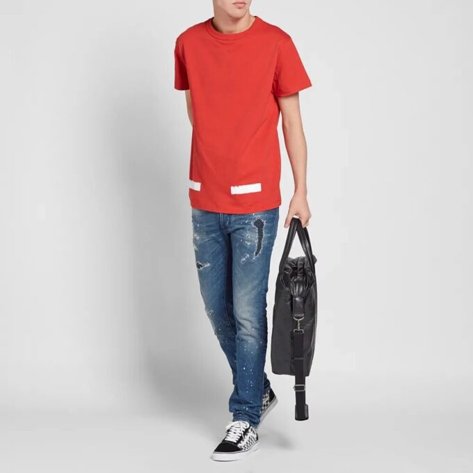 Camiseta de manga corta con estampado diagonal cepillado
