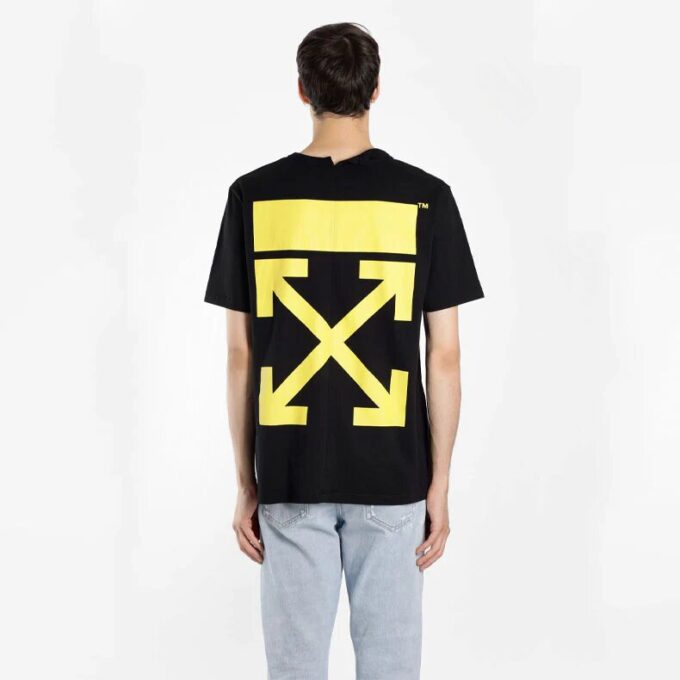 Camiseta de algodón estampada de manga corta negra