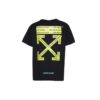 Camiseta de manga corta Yellow Arrow en negro