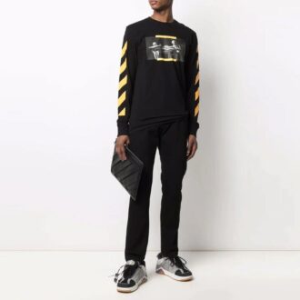 Camiseta de manga larga Off-White para hombre FW21 con estampado de Caravaggio en negro Camiseta de manga larga Off-White para hombre FW21 con estampado de Caravaggio en negro