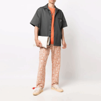 Camiseta de pantalones cortos con cuello redondo y logotipo, versión estándar, naranja Camiseta de pantalones cortos con cuello redondo y logotipo, versión estándar, naranja