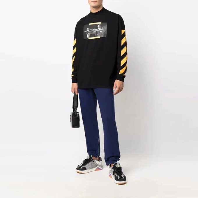 Camiseta holgada de manga larga con estampado de rayas y motivos de Caravaggio de Off-White para hombre, color negro