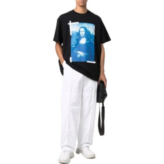Camiseta negra de manga corta y corte holgado con estampado de personajes en color liso de Off-White para hombre, colección primavera-verano 2022 Camiseta negra de manga corta y corte holgado con estampado de personajes en color liso de Off-White para hombre, colección primavera-verano 2022