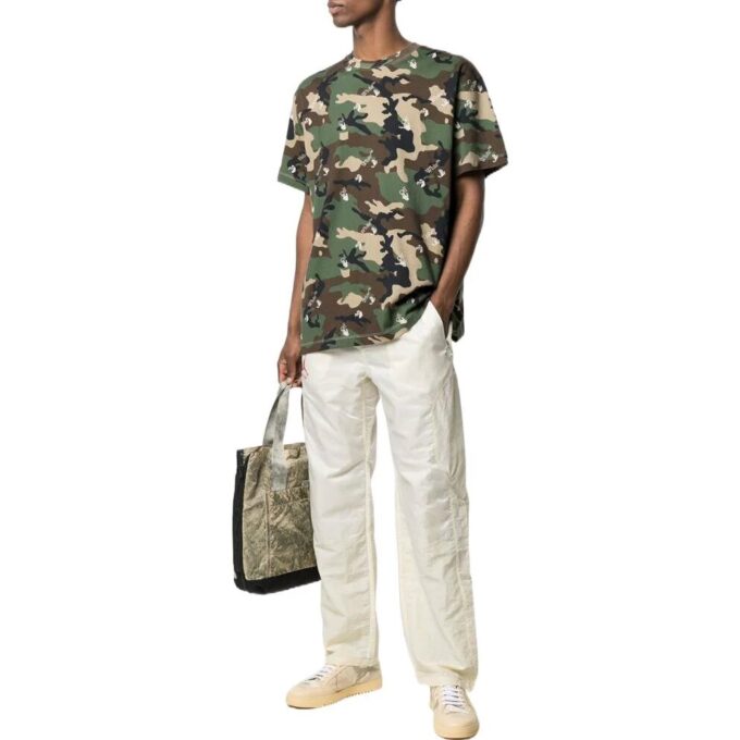 Camiseta Off-White para hombre, colección primavera-verano 2022, con estampado de camuflaje, cuello redondo y pantalones cortos, color verde