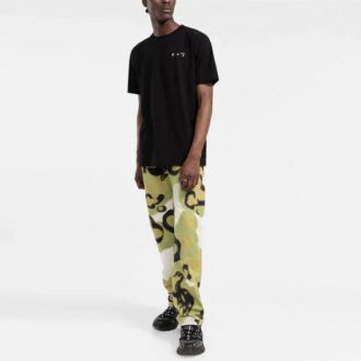 Camiseta Off-White para hombre FW21 con logotipo en el pecho, cuello redondo y pantalones cortos, color negro Camiseta Off-White para hombre FW21 con logotipo en el pecho, cuello redondo y pantalones cortos, color negro