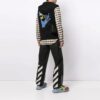 Camiseta sin mangas negra con estampado del logotipo SS21