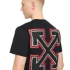 Camiseta slim Arrow de Off-White™ c/o AC Milan Camiseta slim Arrow de Off-White™ c/o AC Milan
