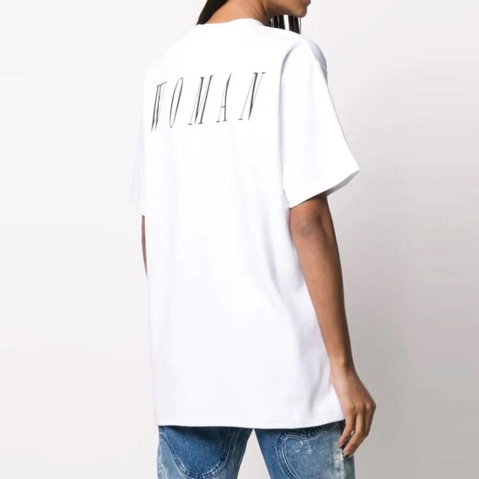 Camiseta Tomboy con flechas pintadas a pincel de Off-White c/o Virgil Abloh, en blanco
