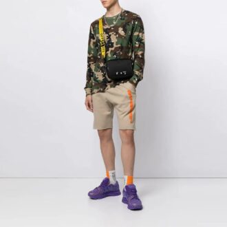 Camiseta verde de manga larga holgada con estampado de camuflaje Off-White para hombre, temporada primavera-verano 2021 Camiseta verde de manga larga holgada con estampado de camuflaje Off-White para hombre, temporada primavera-verano 2021