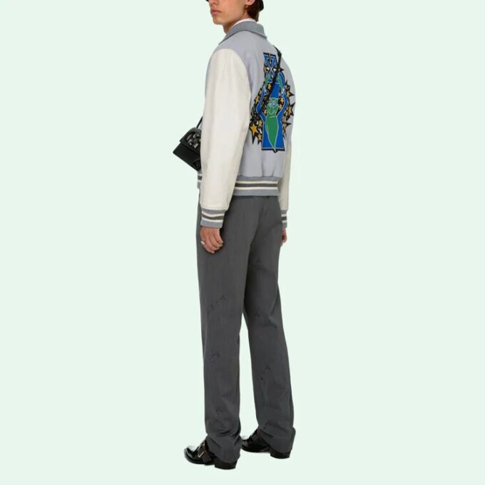 Chaqueta aviador con estampado de la colección primavera-verano 2021, azul