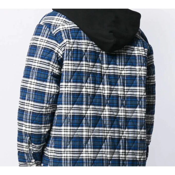 Chaqueta con capucha de franela a cuadros azul