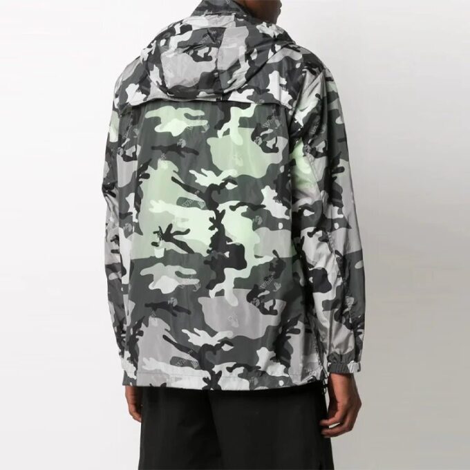 Chaqueta con capucha y cremallera con estampado de logotipo SS21, versión estándar, blanco camuflaje