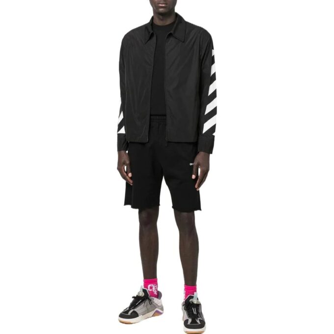 Chaqueta con cremallera en la solapa y diseño de rayas laterales en las mangas para hombre de Off-White, colección FW22, color negro