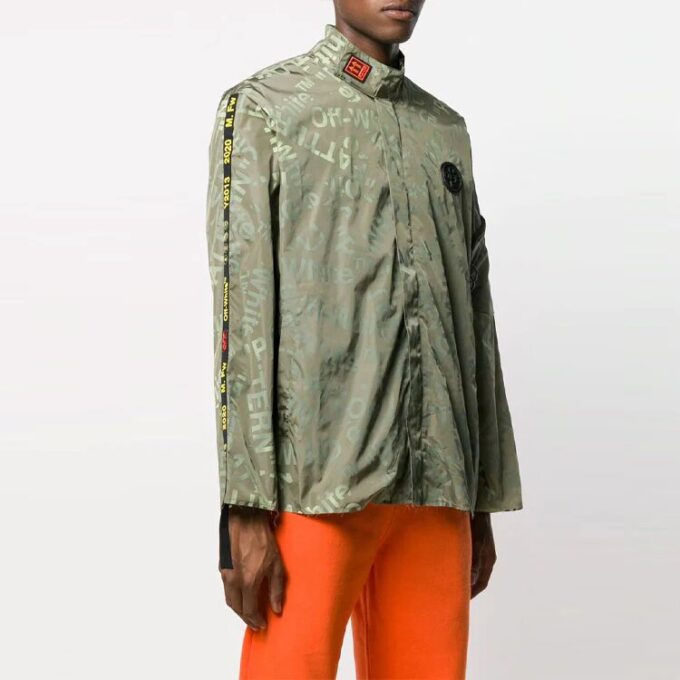 Chaqueta con cremallera y estampado de letras grandes FW21, versión verde