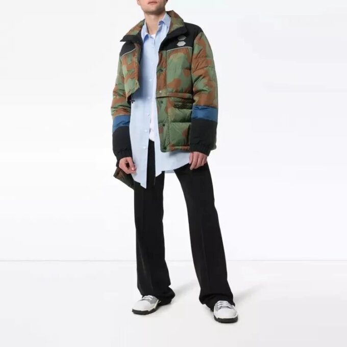 Chaqueta con estampado de camuflaje Camuflaje