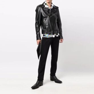 Chaqueta con estampado, mangas con cremallera y corte entallado, colección FW21, versión en negro