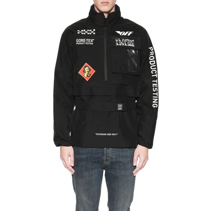 Chaqueta con logo, cuello alto, mangas largas y media cremallera, versión negra