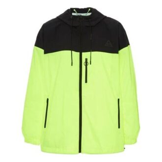 Chaqueta cortavientos amarilla