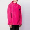 Chaqueta cortavientos con gran estampado de flecha en la espalda, color rojo