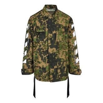 Chaqueta de campo con estampado de camuflaje en diagonal