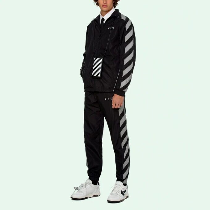 Chaqueta de entrenamiento con rayas en las mangas laterales SS21, negra