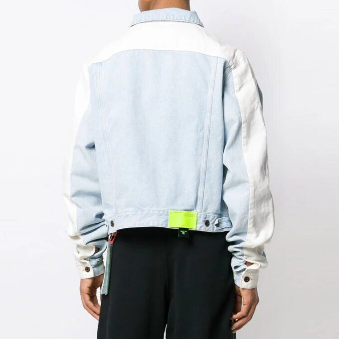 Chaqueta Denim con mangas de diferentes tejidos, lavada en blanco