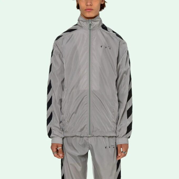 Chaqueta deportiva con cremallera y rayas con estampado del logotipo de la colección SS21, gris
