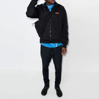 Chaqueta deportiva de manga larga con cremallera FW21, versión de corte ajustado, en negro Chaqueta deportiva de manga larga con cremallera FW21, versión de corte ajustado, en negro