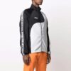 Chaqueta holgada con estampado de letras del logotipo, versión en negro y blanco