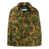 Chaqueta Off-White para hombre, colección Otoño-Invierno 2022, con estampado militar clásico de camuflaje, color verde
